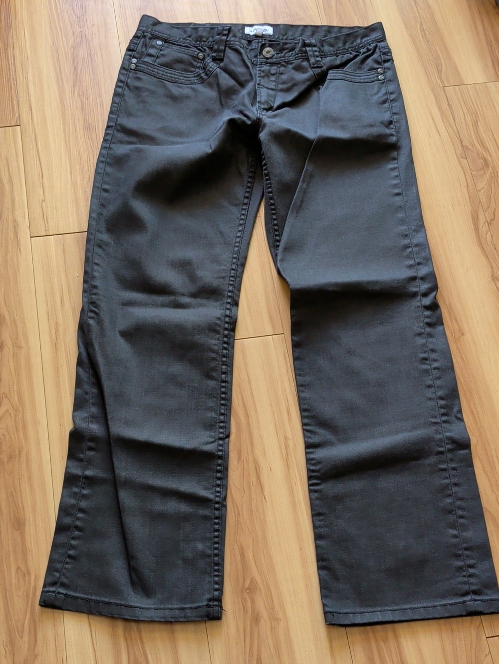 le chateau Men's Straight Jeans in Black